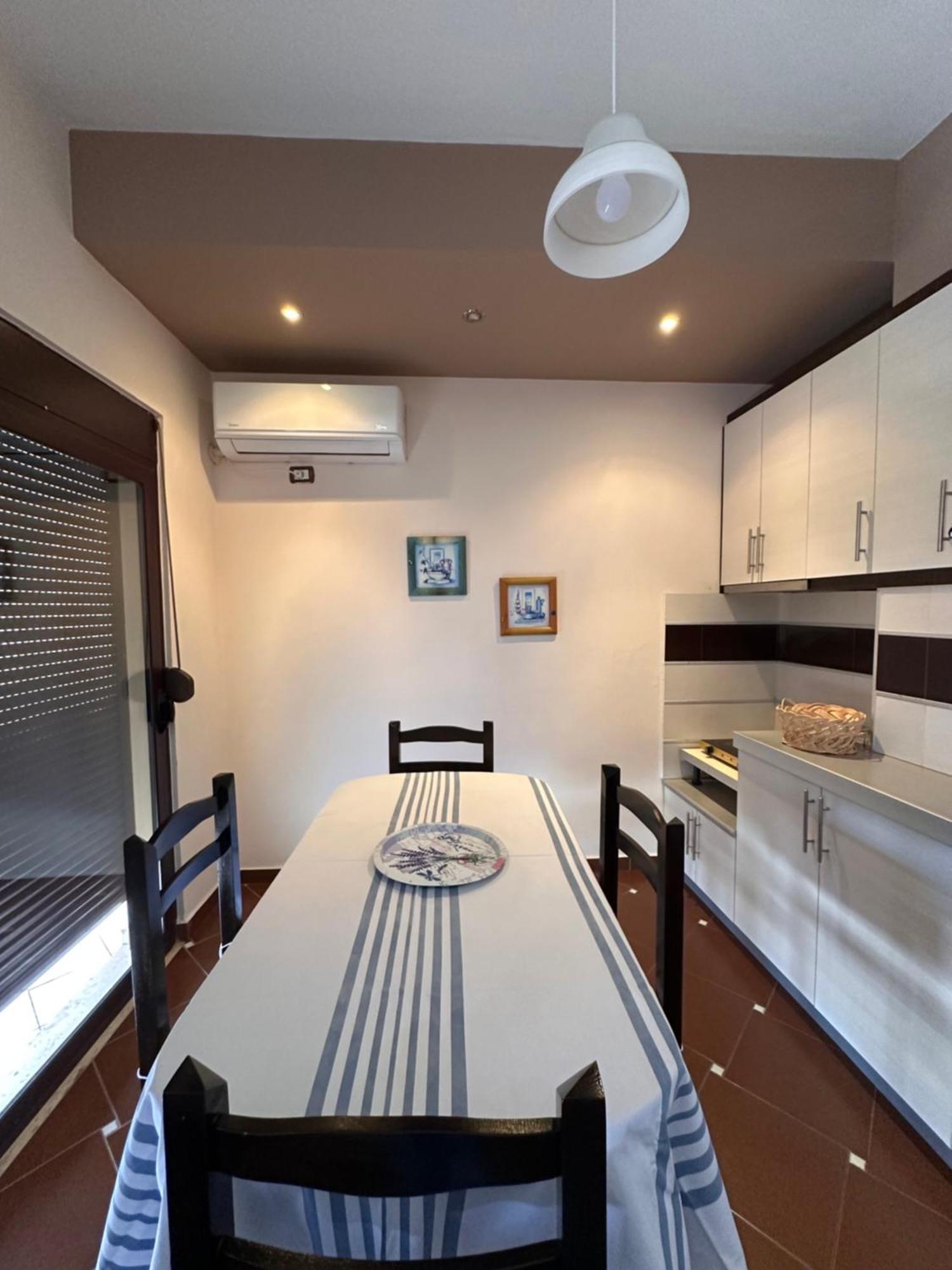 Megrooms Sarandë 외부 사진