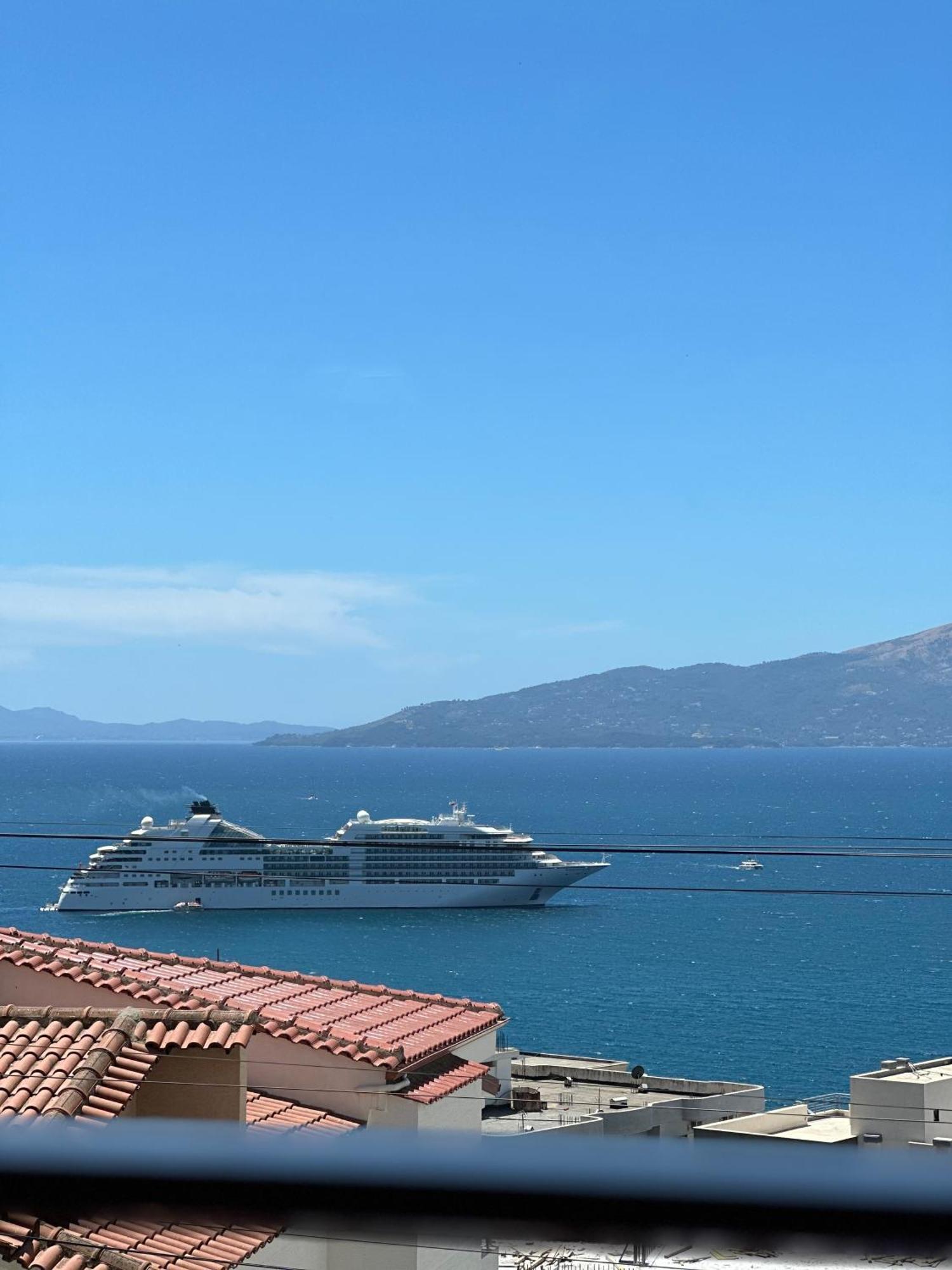 Megrooms Sarandë 외부 사진
